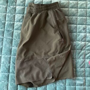 Mens olive green lulu-lemon shorts SIZE LARGE